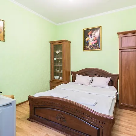 від власника по вулиці люльки 8