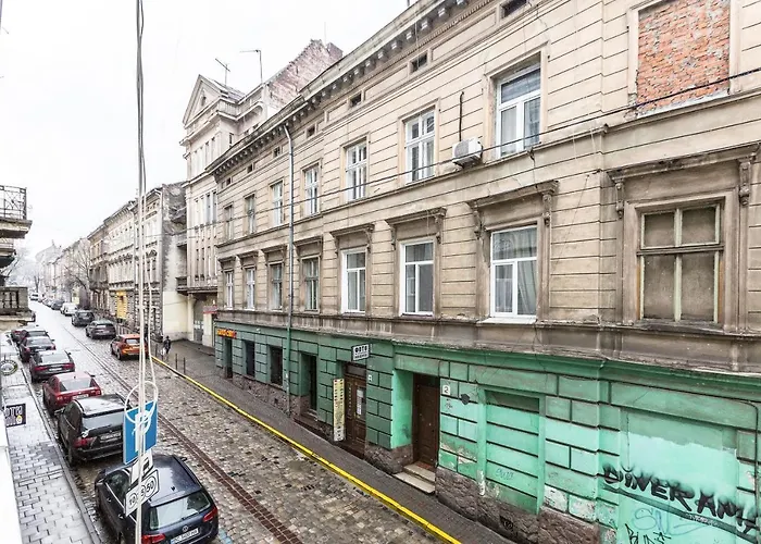 по вул.люльки 8 - On Lulki Street 8